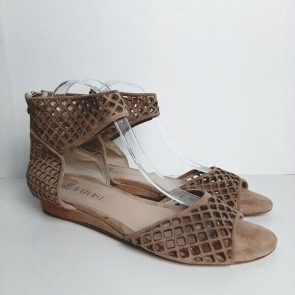 SUPERTRASH Sandals Flats Tan Suede Perforated Sz US 9 - 9.5 / Eur 41 - Picture 2 of 10